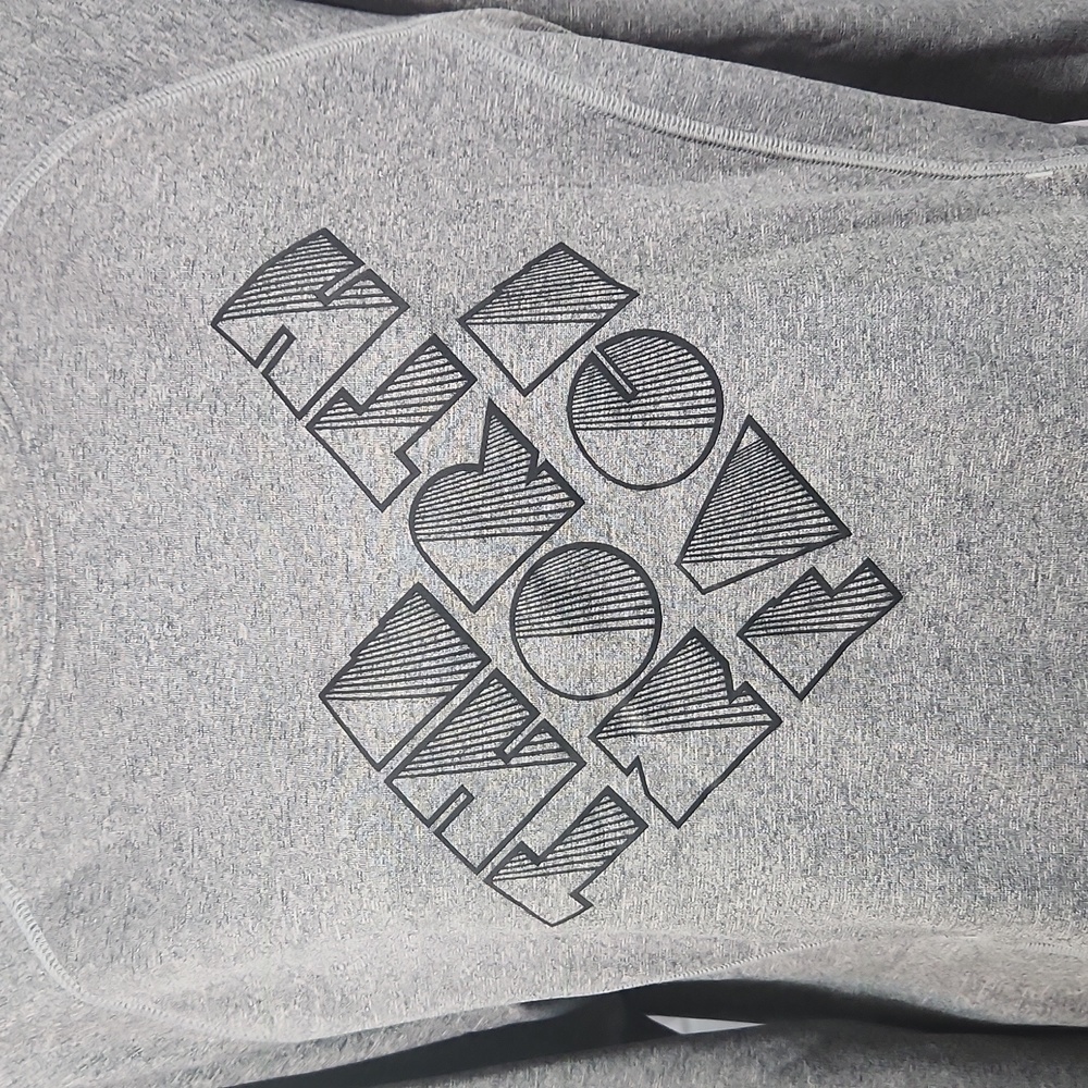 The North Face Sweatshirt - Picture 7 of 11